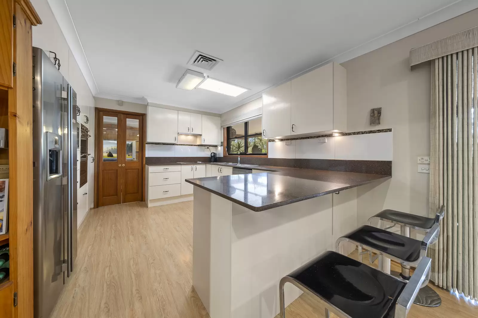 45 Speets Road, Oakville For Sale by Cutcliffe Properties - image 9
