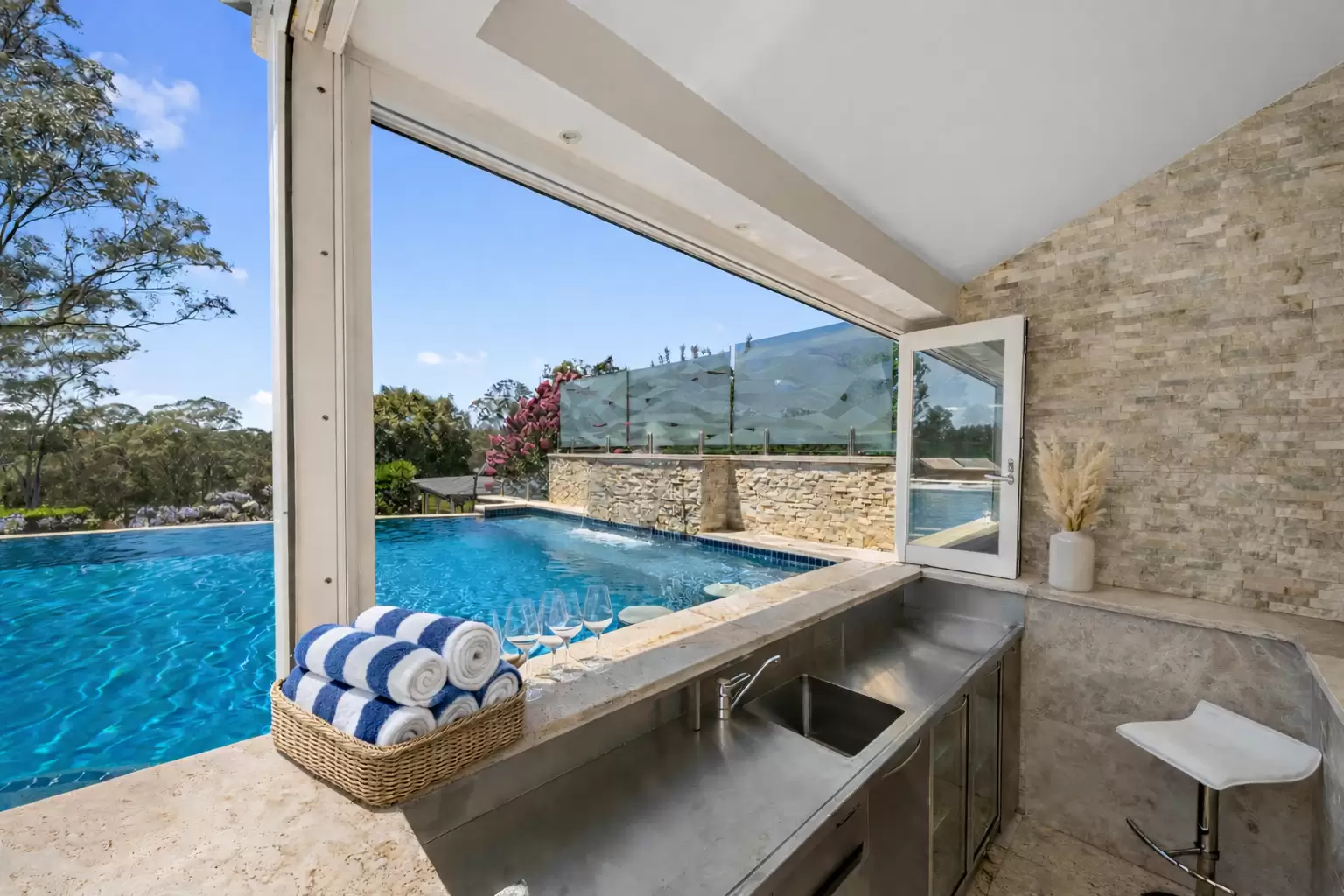 582 Bells Line of Road, Kurmond Auction by Cutcliffe Properties - image 8