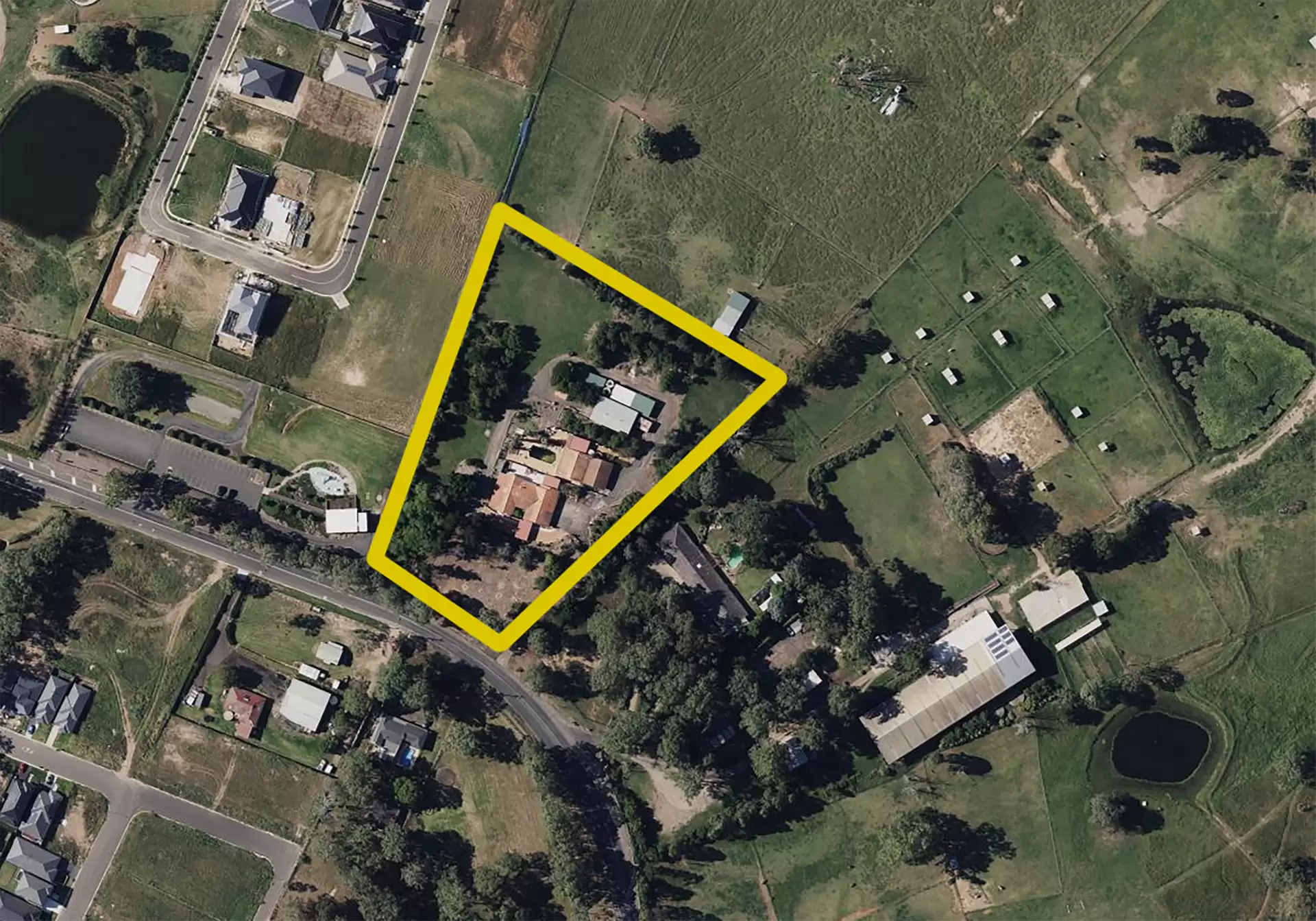 Part of 123 Old Pitt Town Road, Gables Leased by Cutcliffe Properties - image 1