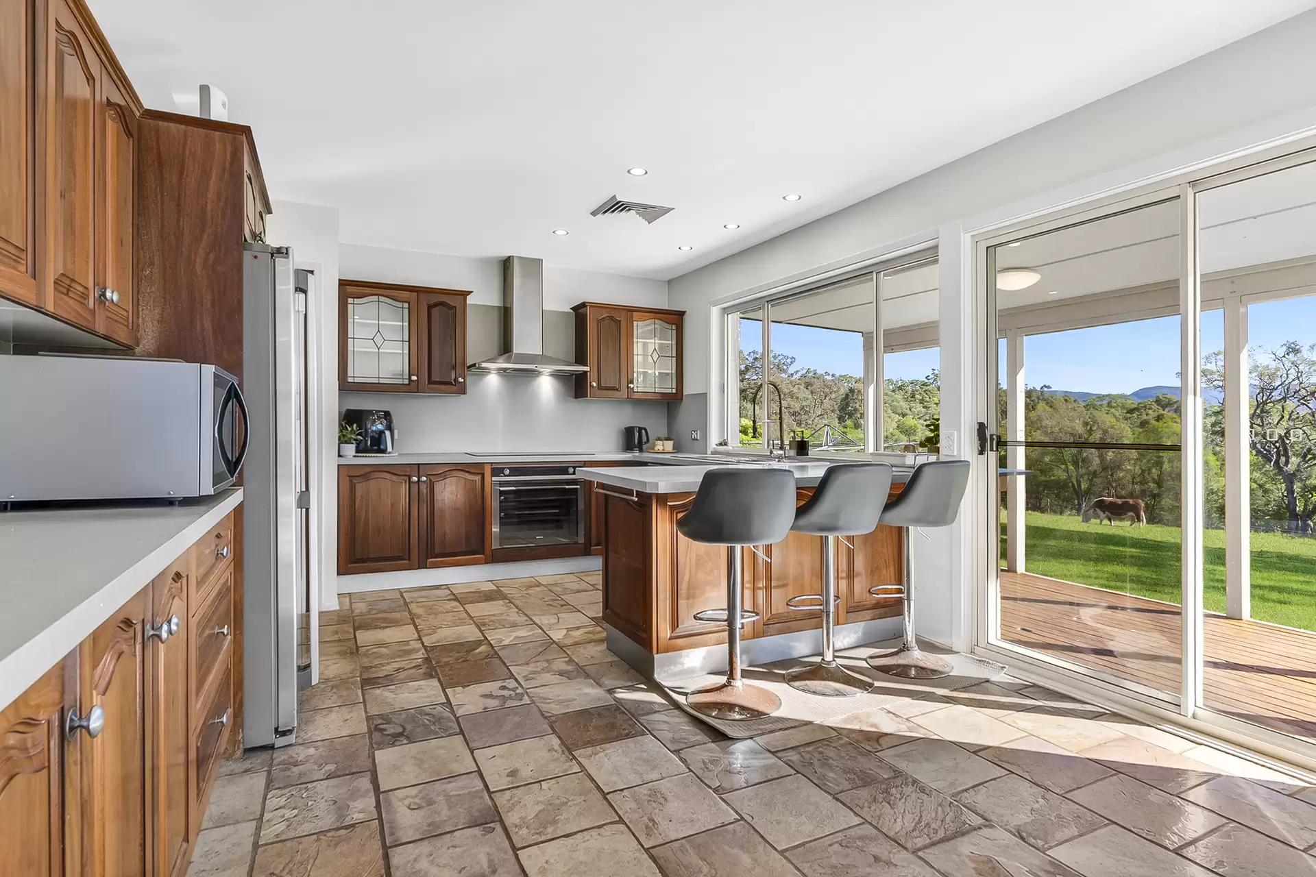 815 Comleroy Road, Kurrajong For Sale by Cutcliffe Properties - image 1