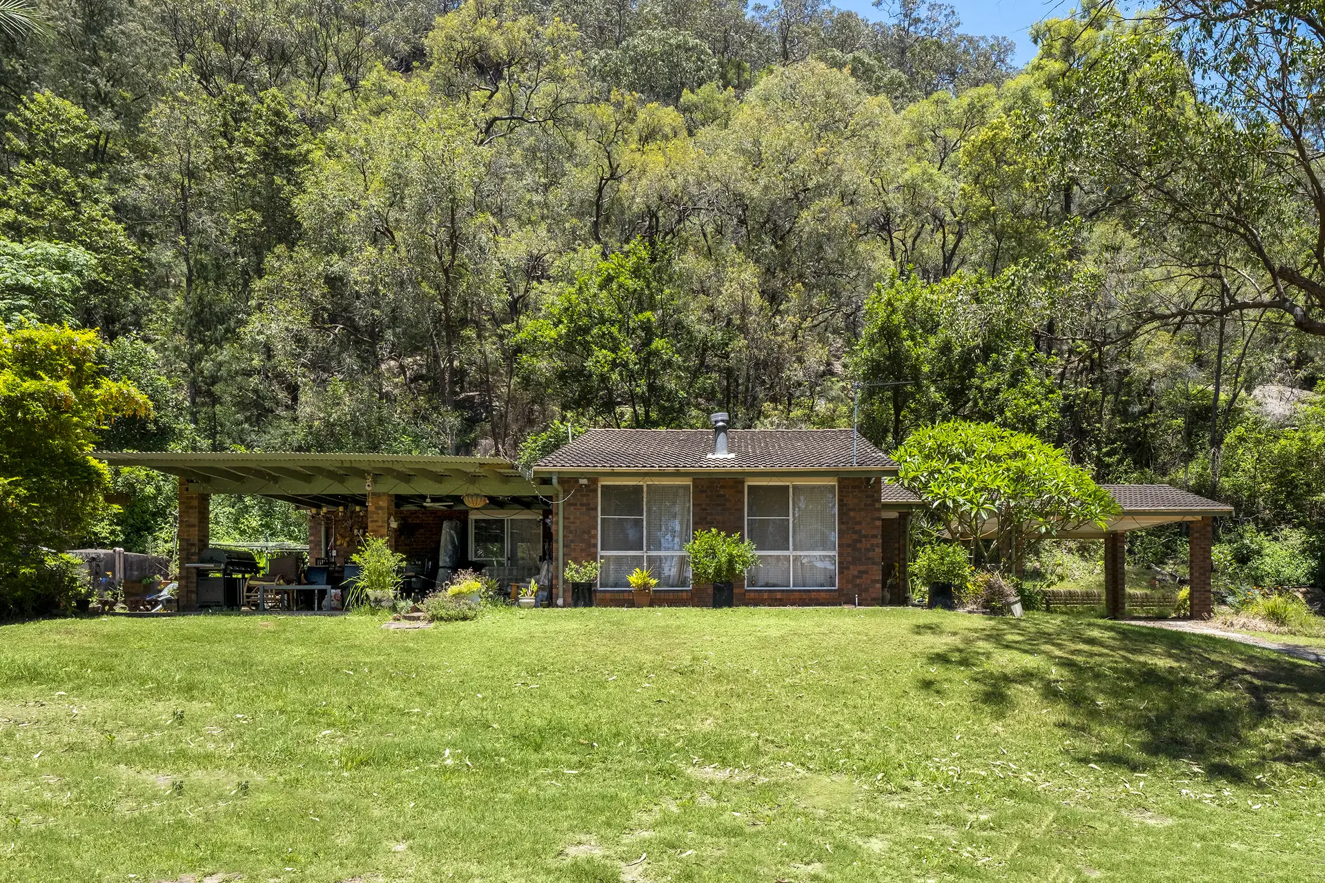 2847 River Road, Wisemans Ferry Sold by Cutcliffe Properties - image 1