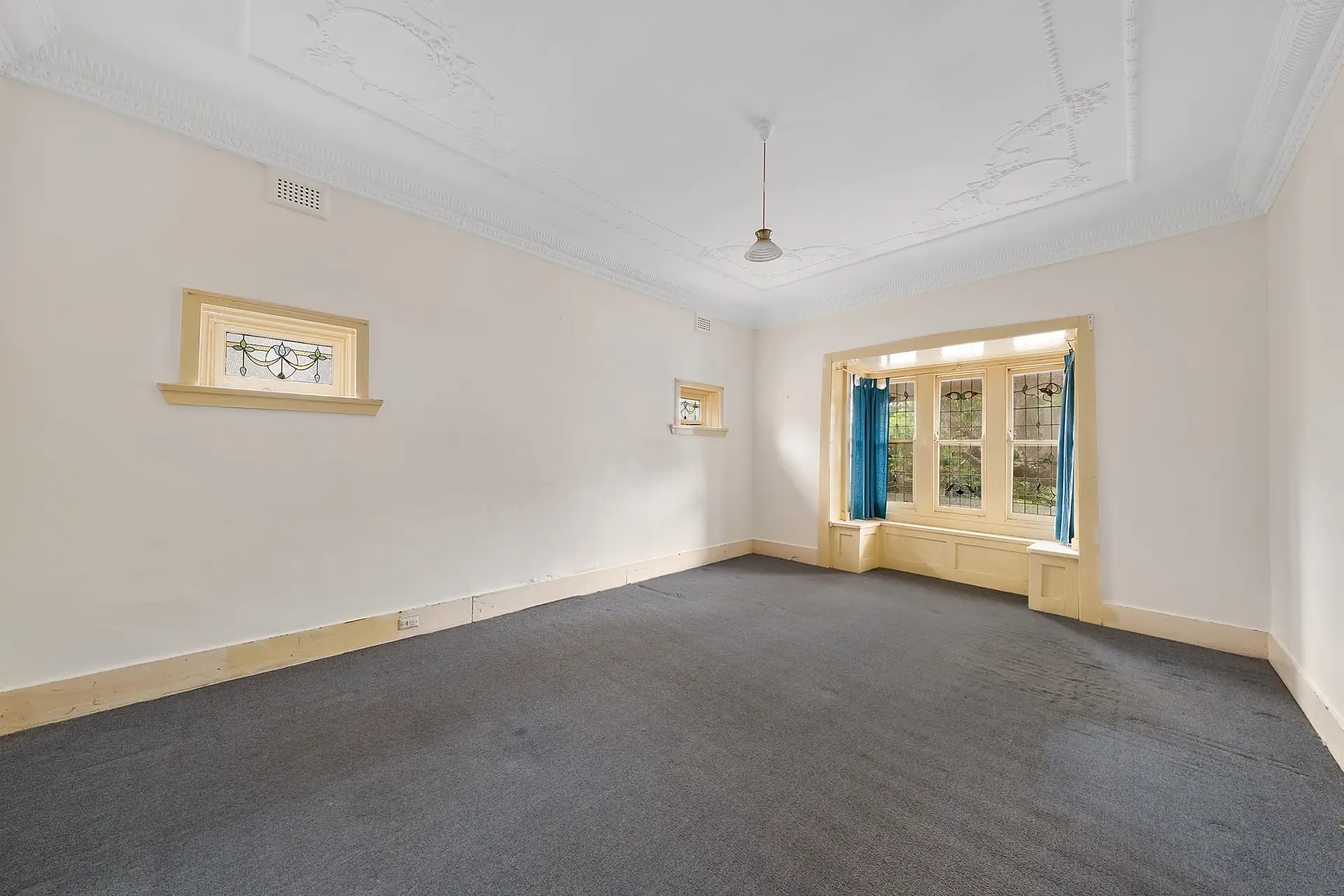 23 Warne Street, Pennant Hills Leased by Cutcliffe Properties - image 1