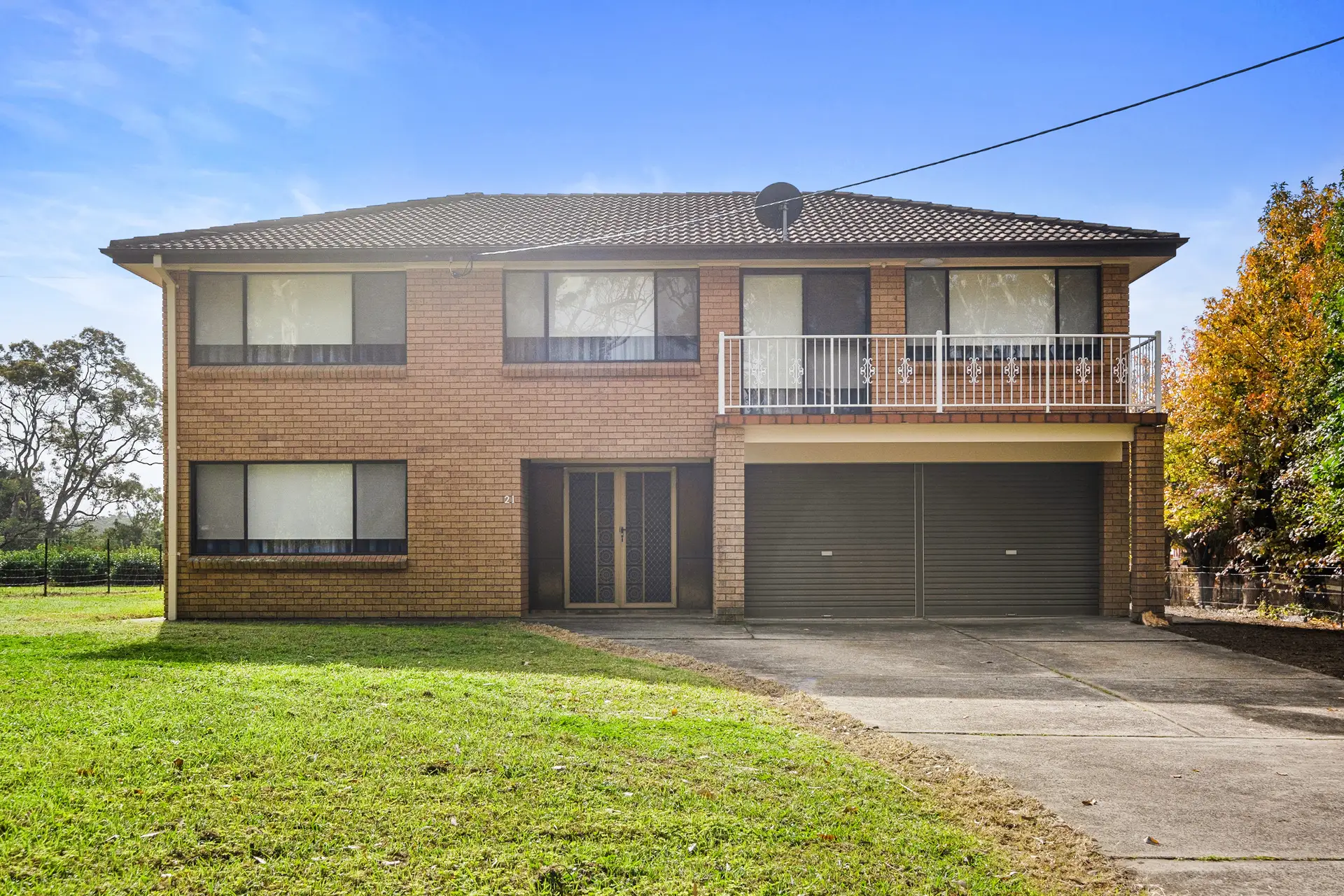 21 Vineys Lane, Dural Leased by Cutcliffe Properties - image 1