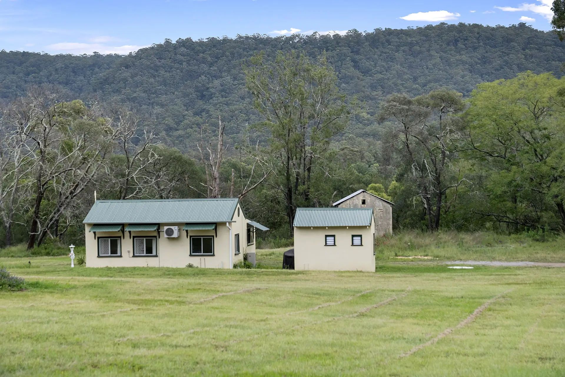 1010b Castlereagh Road, Castlereagh Leased by Cutcliffe Properties - image 1