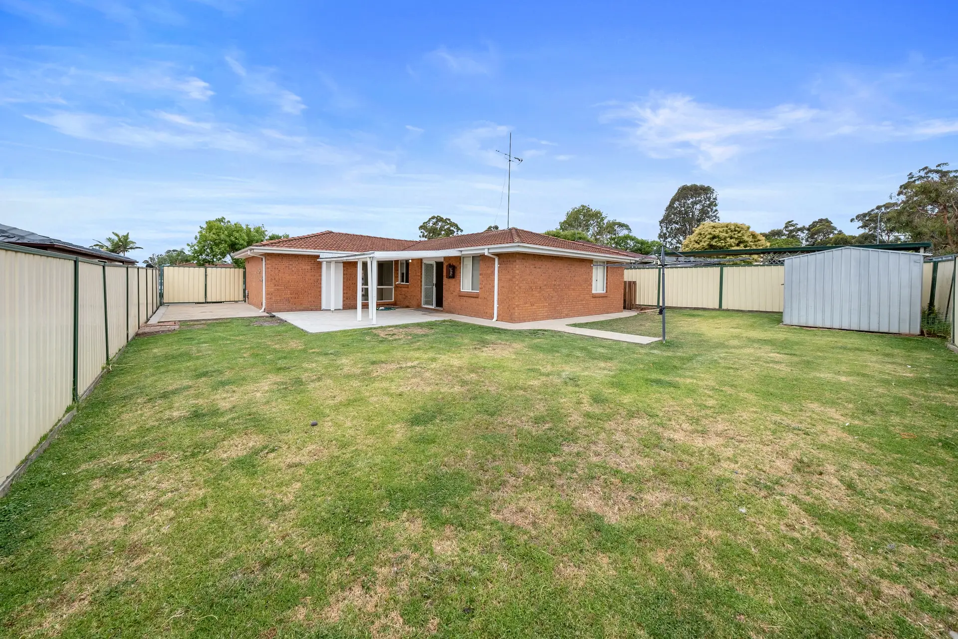 9 Romley Crescent, Oakhurst Leased by Cutcliffe Properties - image 1