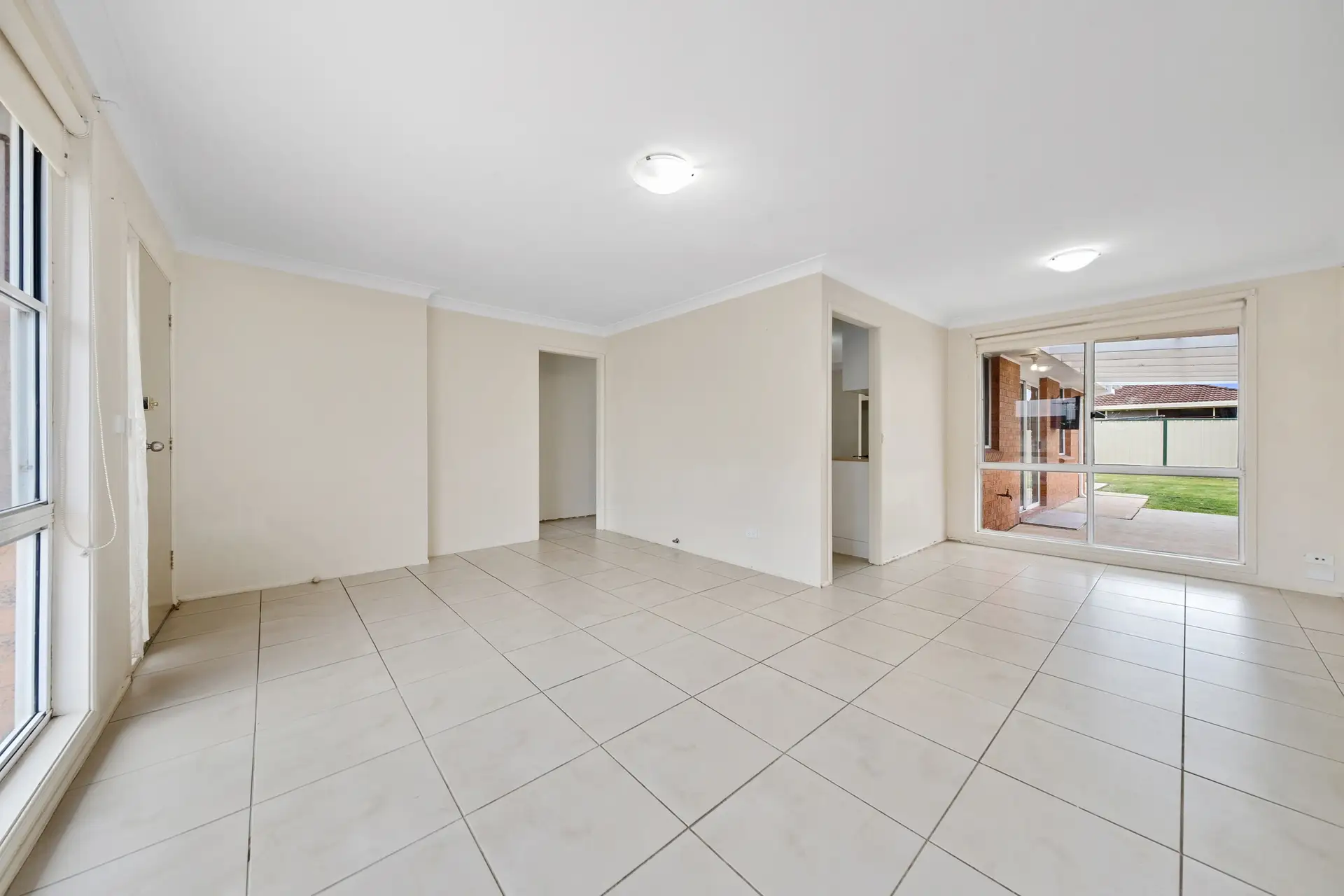 9 Romley Crescent, Oakhurst Leased by Cutcliffe Properties - image 1