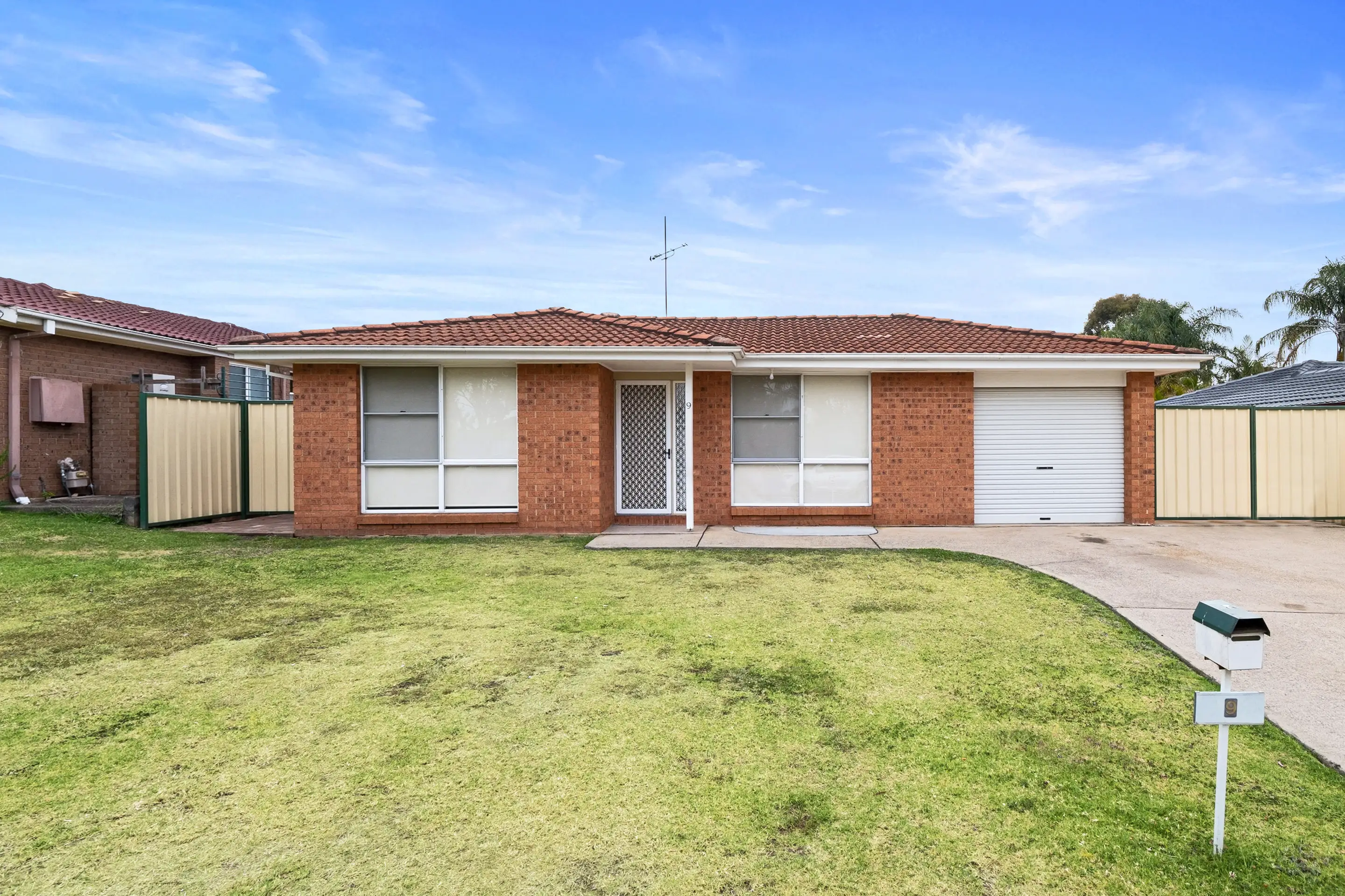 9 Romley Crescent, Oakhurst Leased by Cutcliffe Properties - image 1