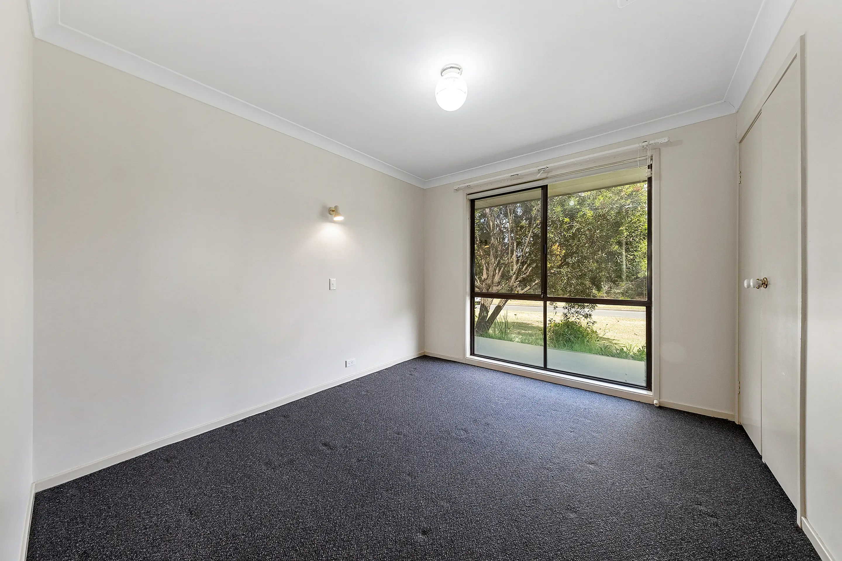 100 Fairey Road, South Windsor Leased by Cutcliffe Properties - image 7