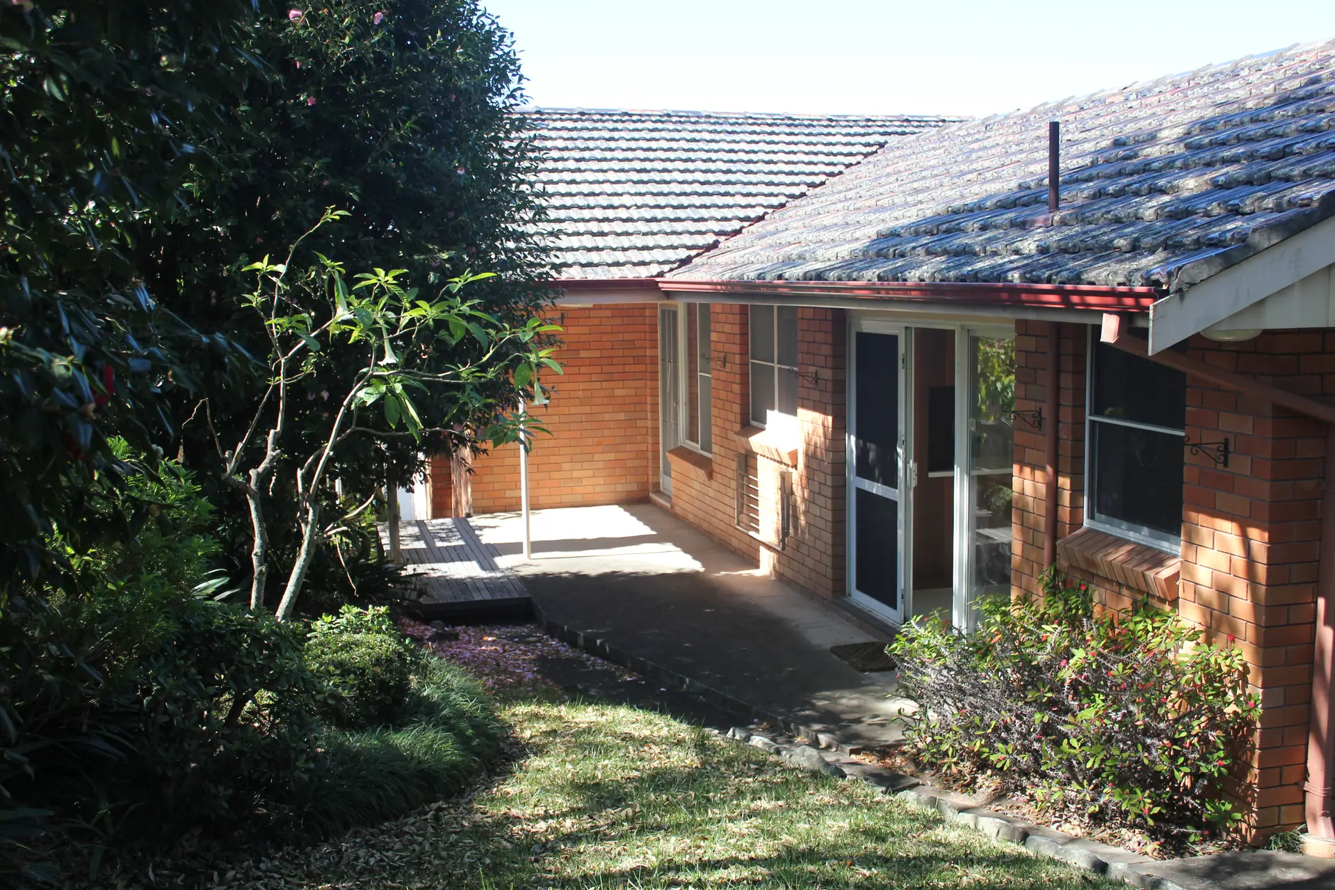 8 Charlotte Road, Pennant Hills Leased by Cutcliffe Properties - image 1