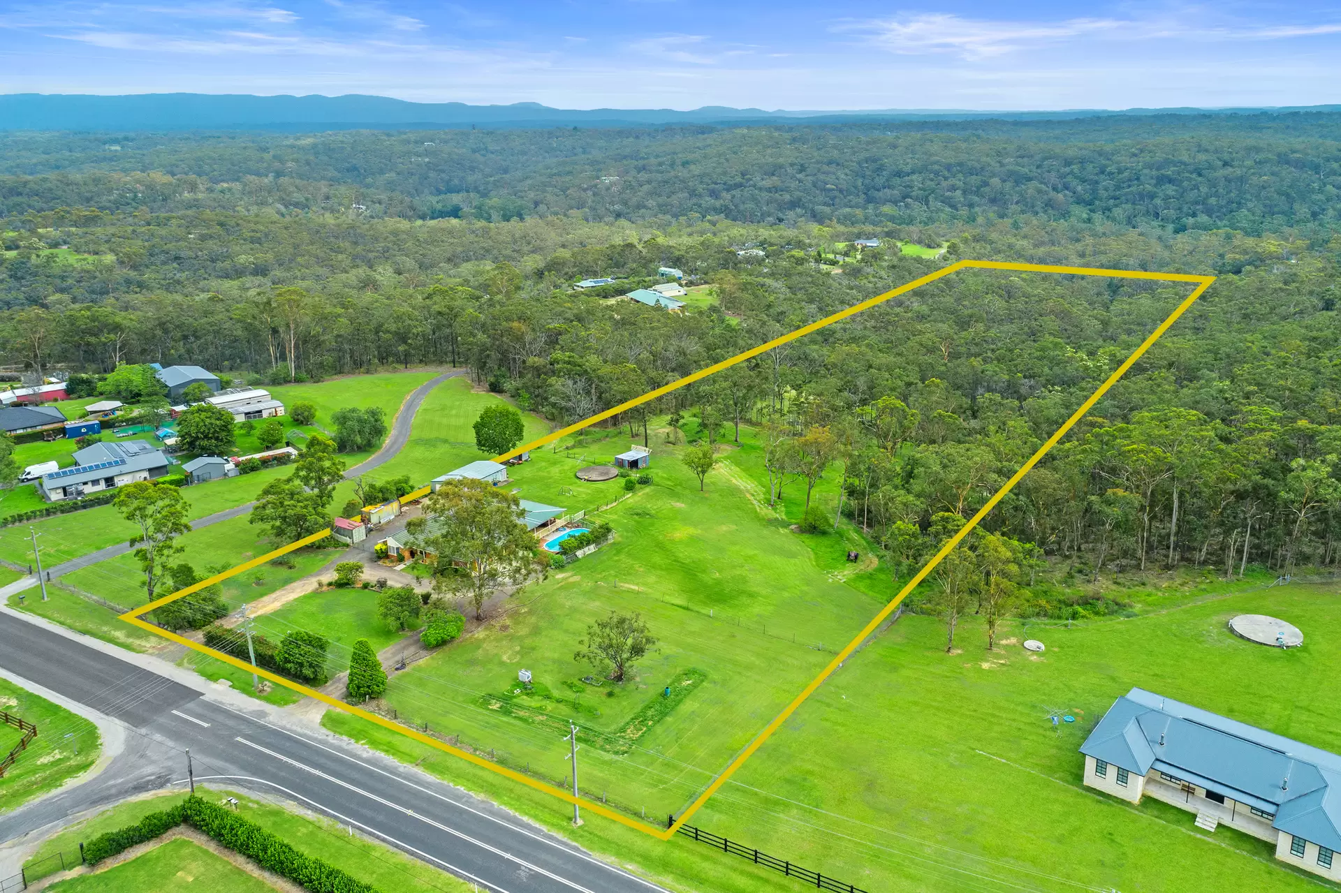 975 East Kurrajong Road, East Kurrajong Sold by Cutcliffe Properties - image 1