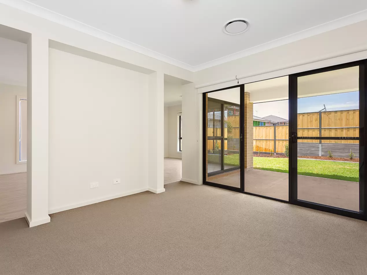 16 Corvus Way, Box Hill Leased by Cutcliffe Properties - image 4