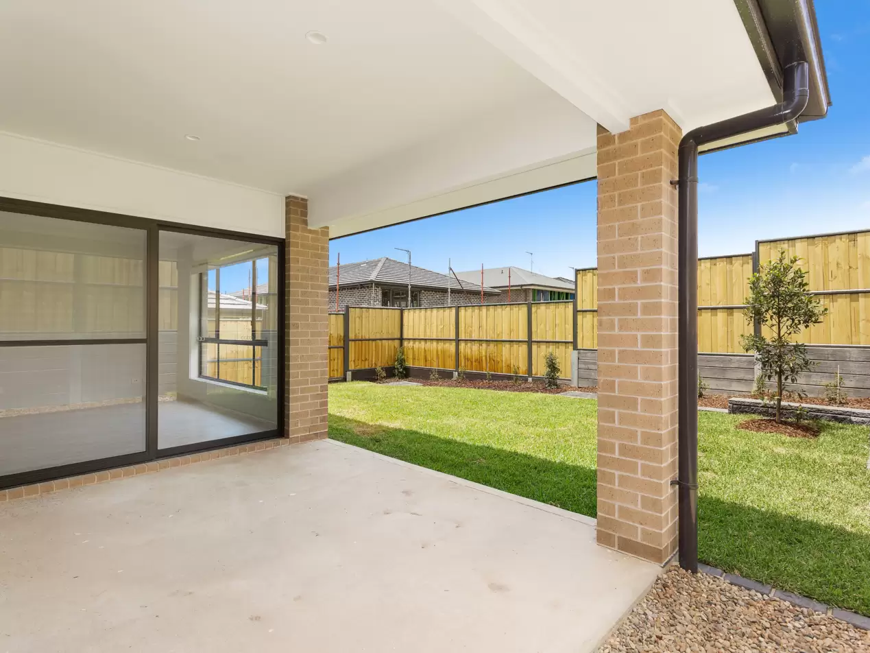 16 Corvus Way, Box Hill Leased by Cutcliffe Properties - image 8