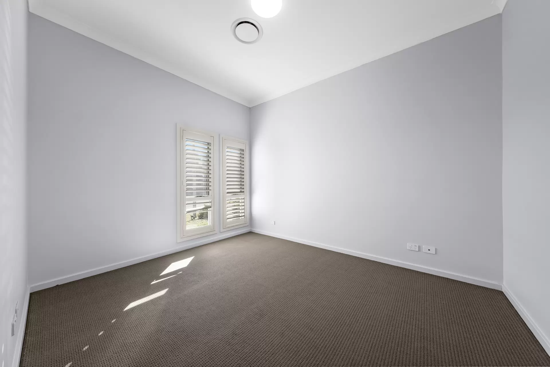 19 Gloaming Street, Box Hill Leased by Cutcliffe Properties - image 1