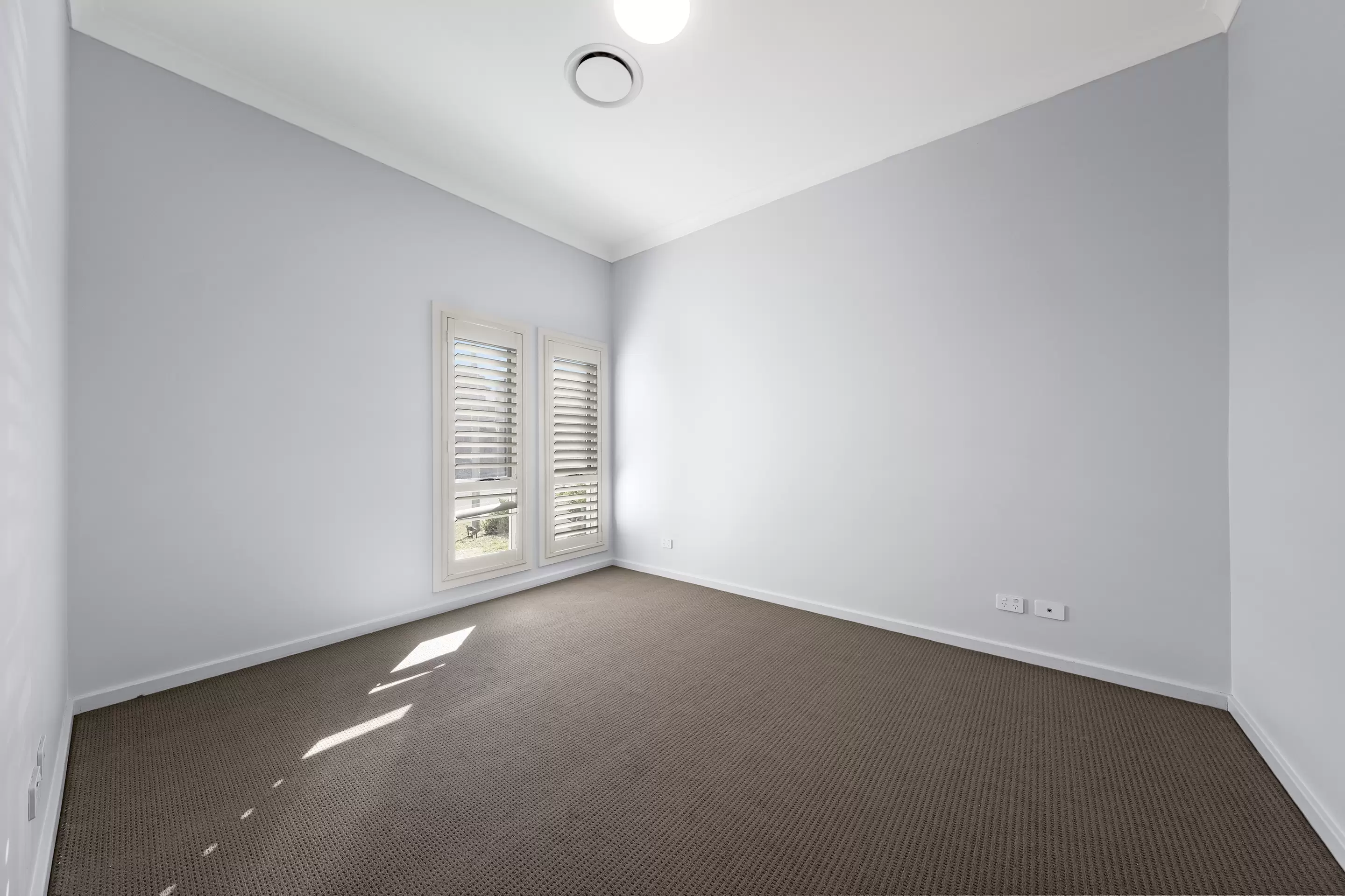 19 Gloaming Street, Box Hill Leased by Cutcliffe Properties - image 5