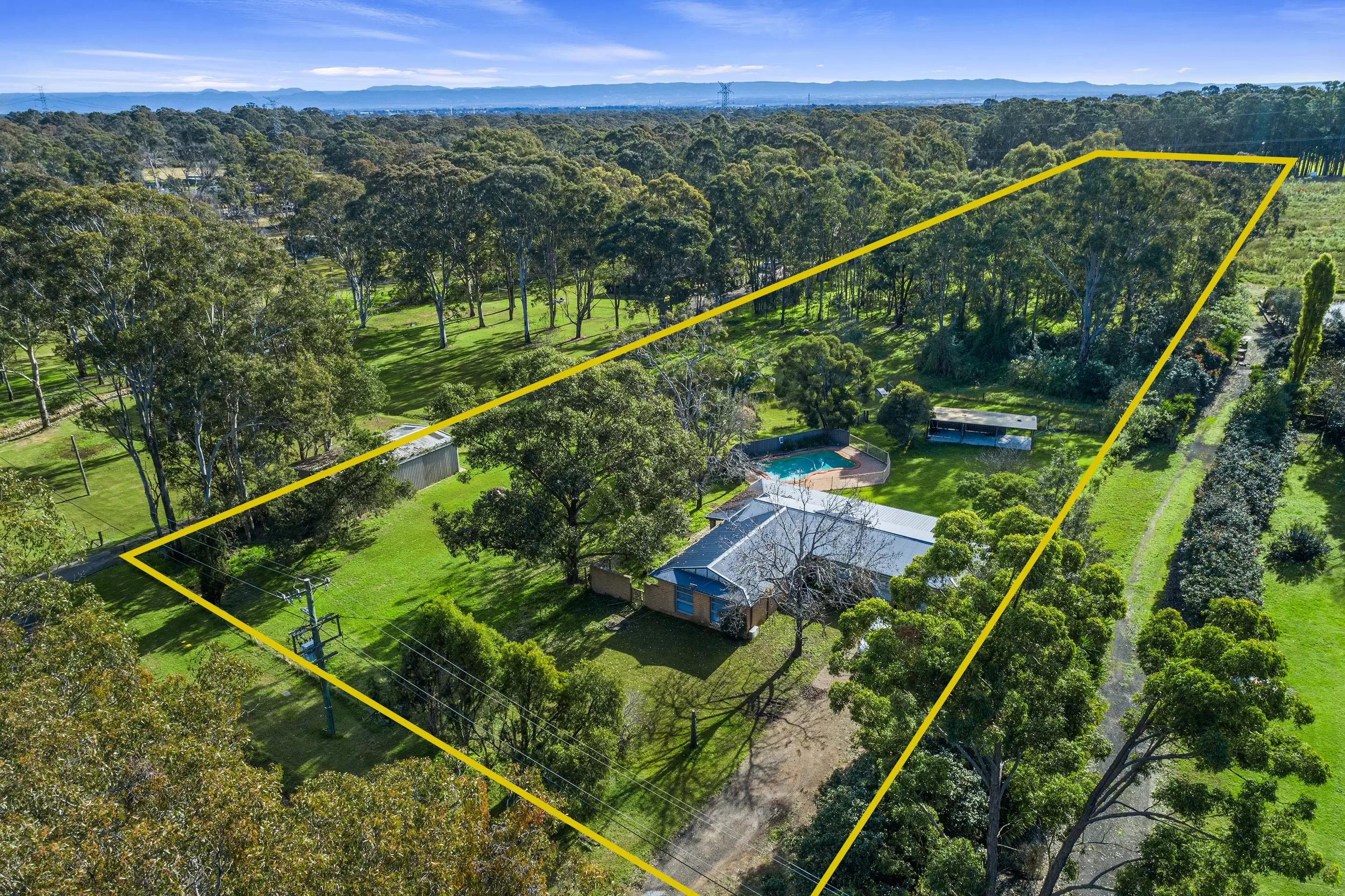 149 Bocks Road, Oakville Auction by Cutcliffe Properties - image 1