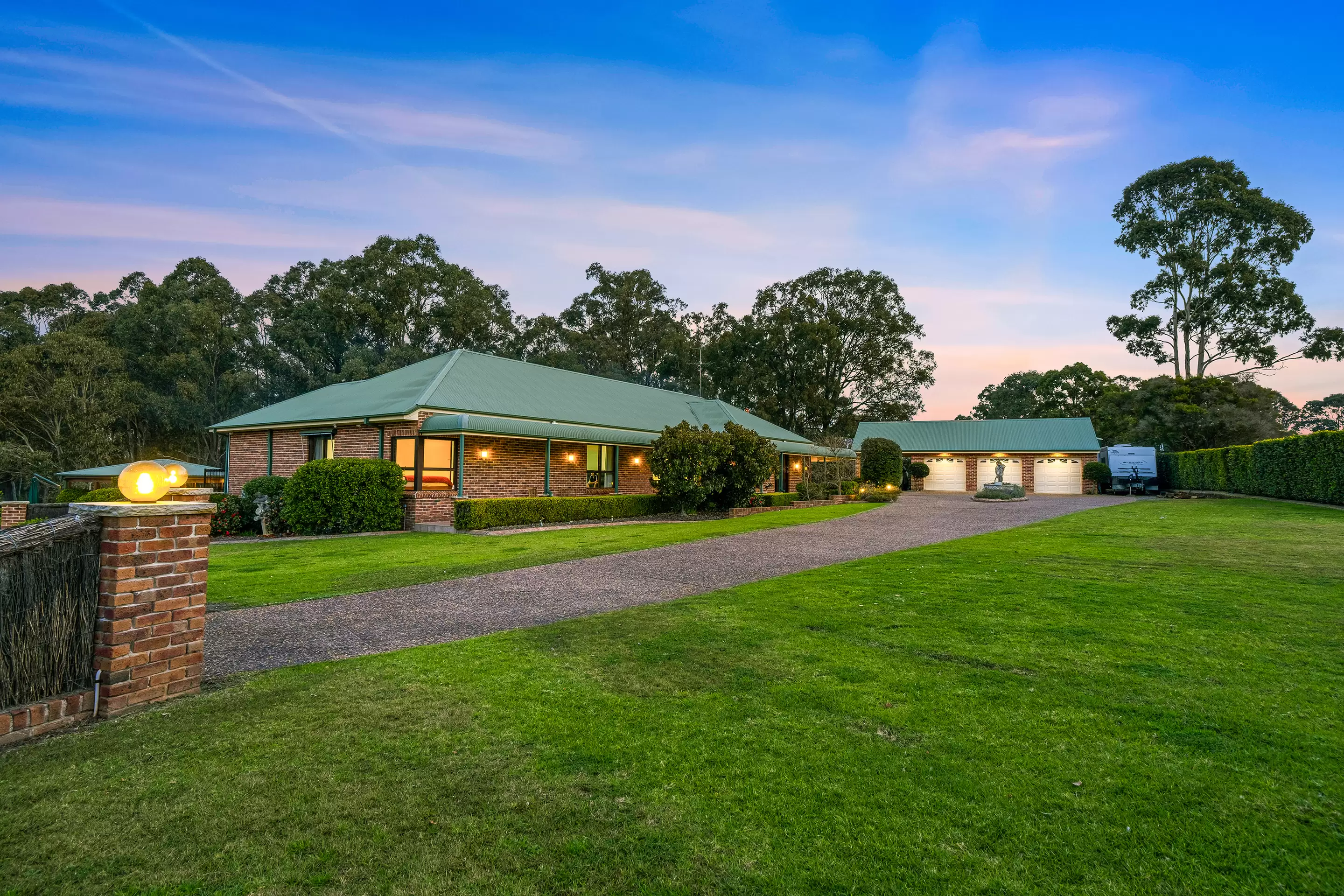 36 Sturt Place, Windsor Downs Auction by Cutcliffe Properties - image 3