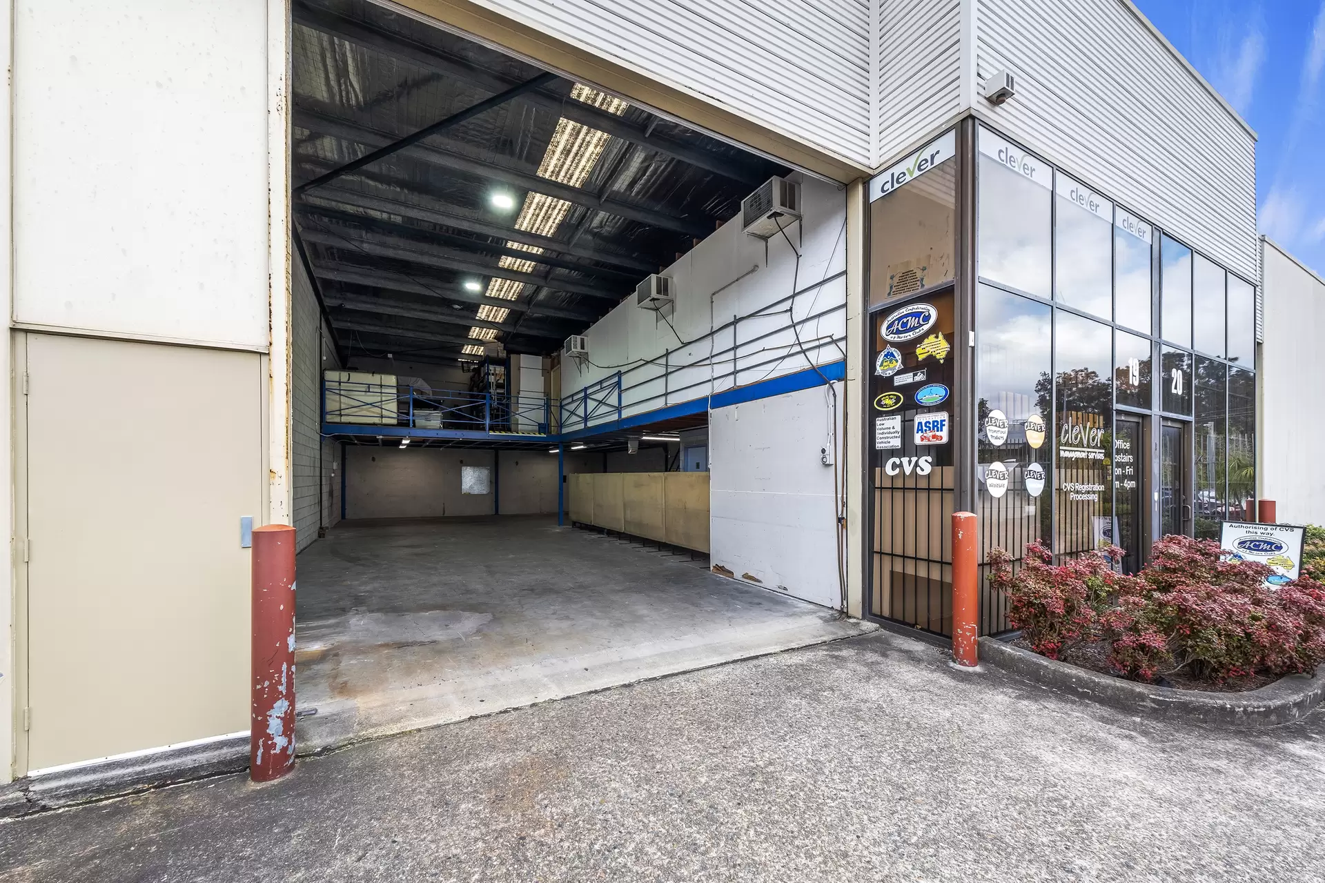 19/195 Prospect Highway, Seven Hills Leased by Cutcliffe Properties - image 1