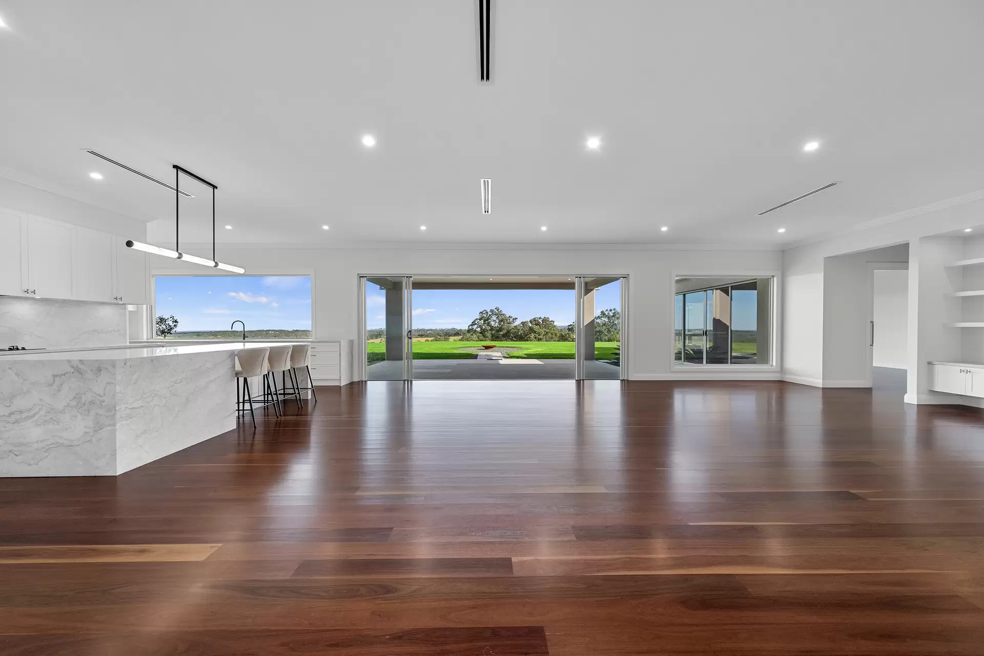 208 East Kurrajong Road, East Kurrajong For Sale by Cutcliffe Properties - image 1