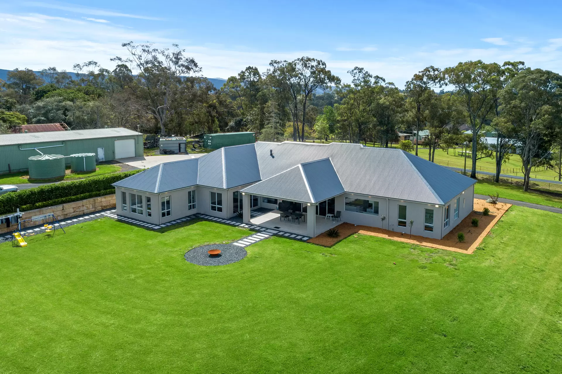 208 East Kurrajong Road, East Kurrajong For Sale by Cutcliffe Properties - image 1