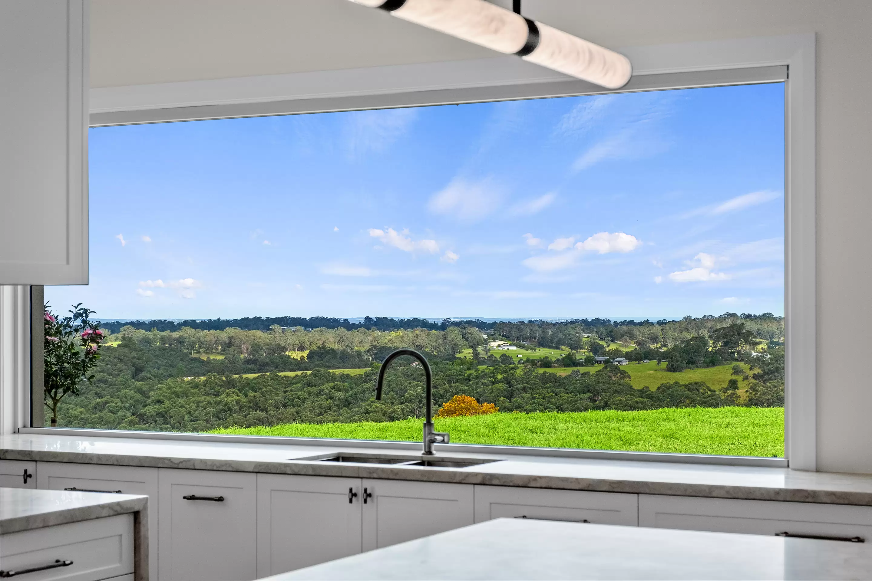 208 East Kurrajong Road, East Kurrajong Sold by Cutcliffe Properties - image 7