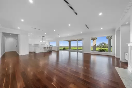 208 East Kurrajong Road, East Kurrajong For Sale by Cutcliffe Properties