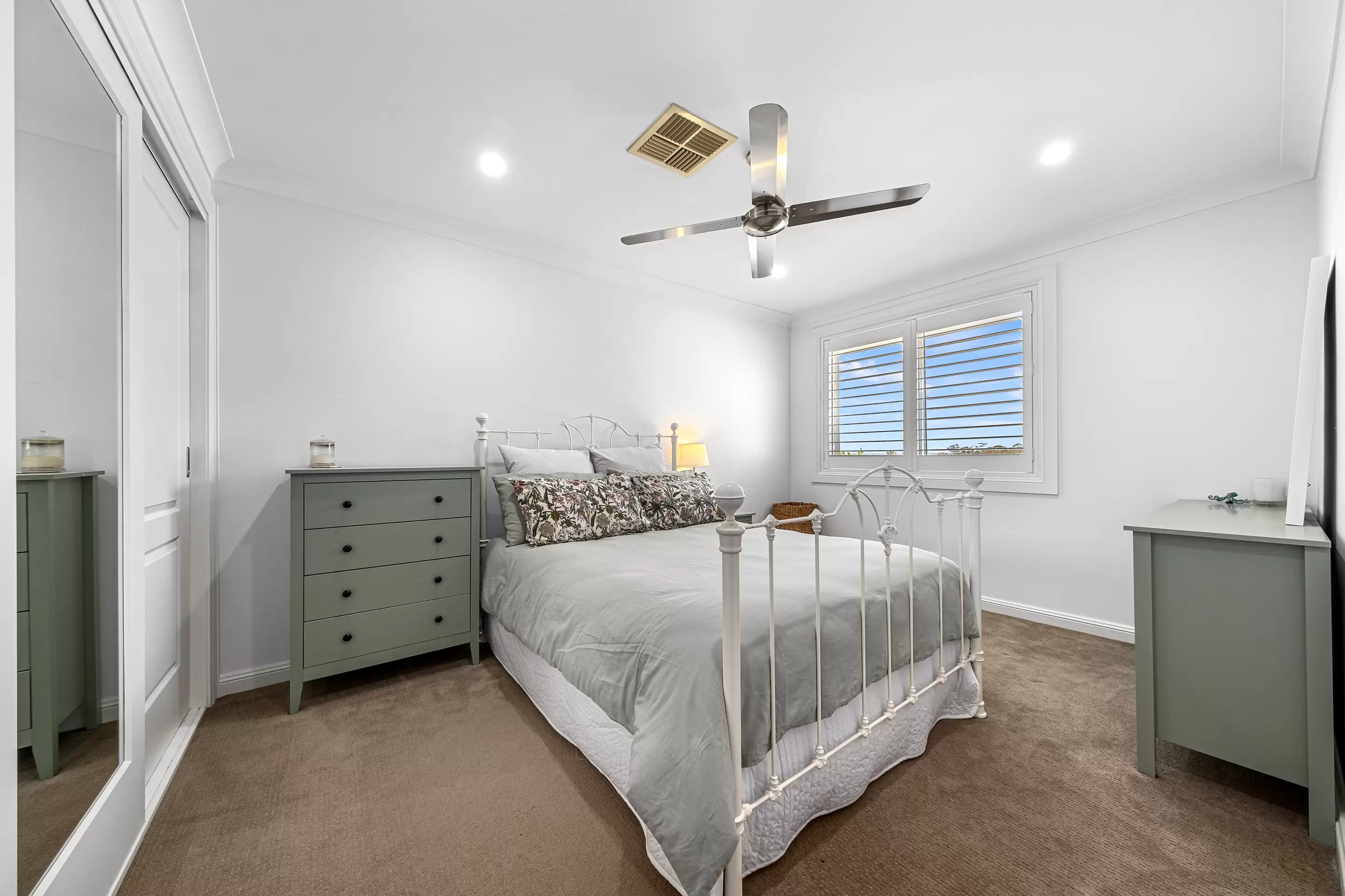 108 Midson Road, Oakville For Sale by Cutcliffe Properties - image 17