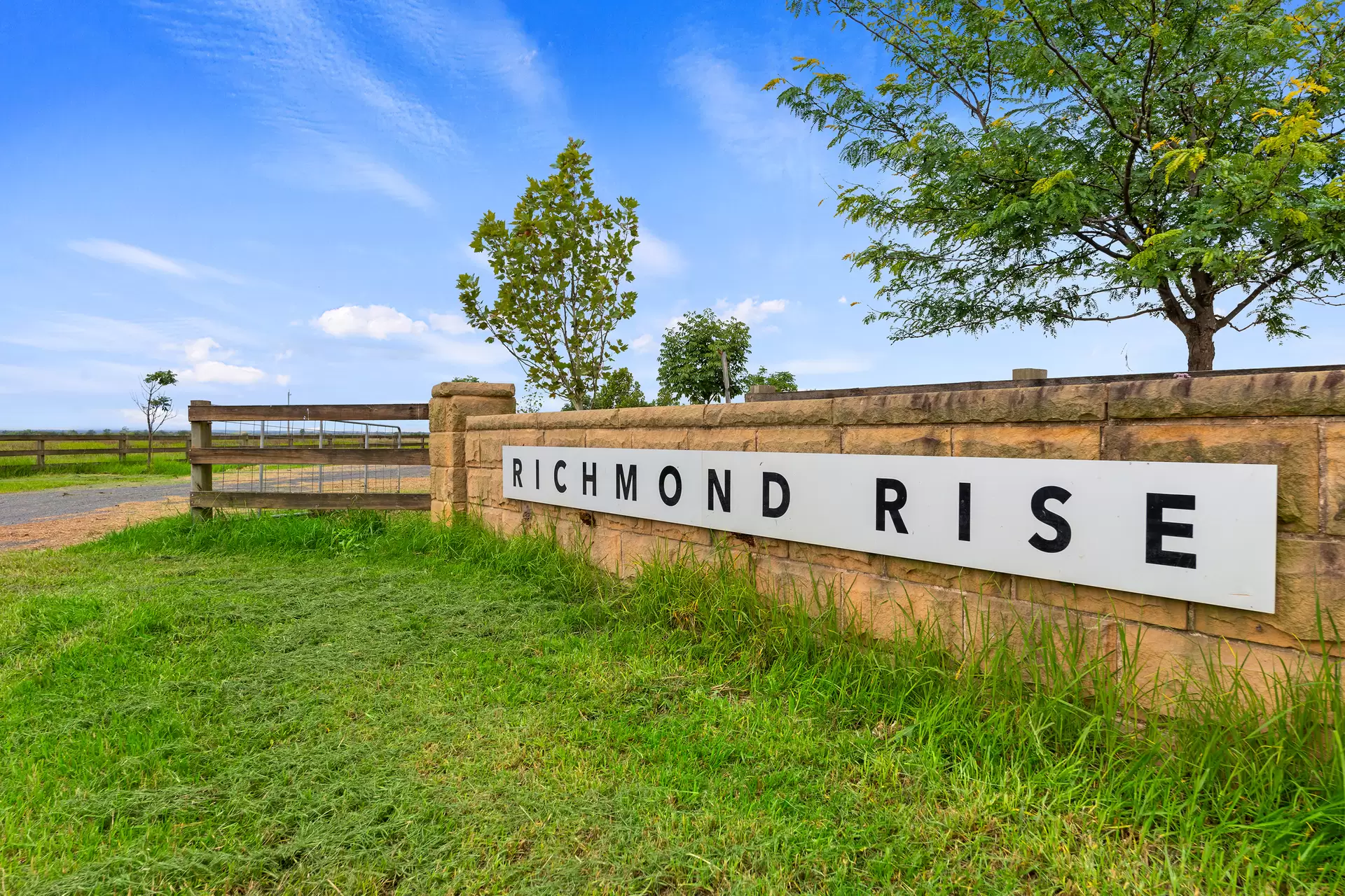 31A, 31B & 33 Sandstone Place, Richmond For Sale by Cutcliffe Properties - image 1
