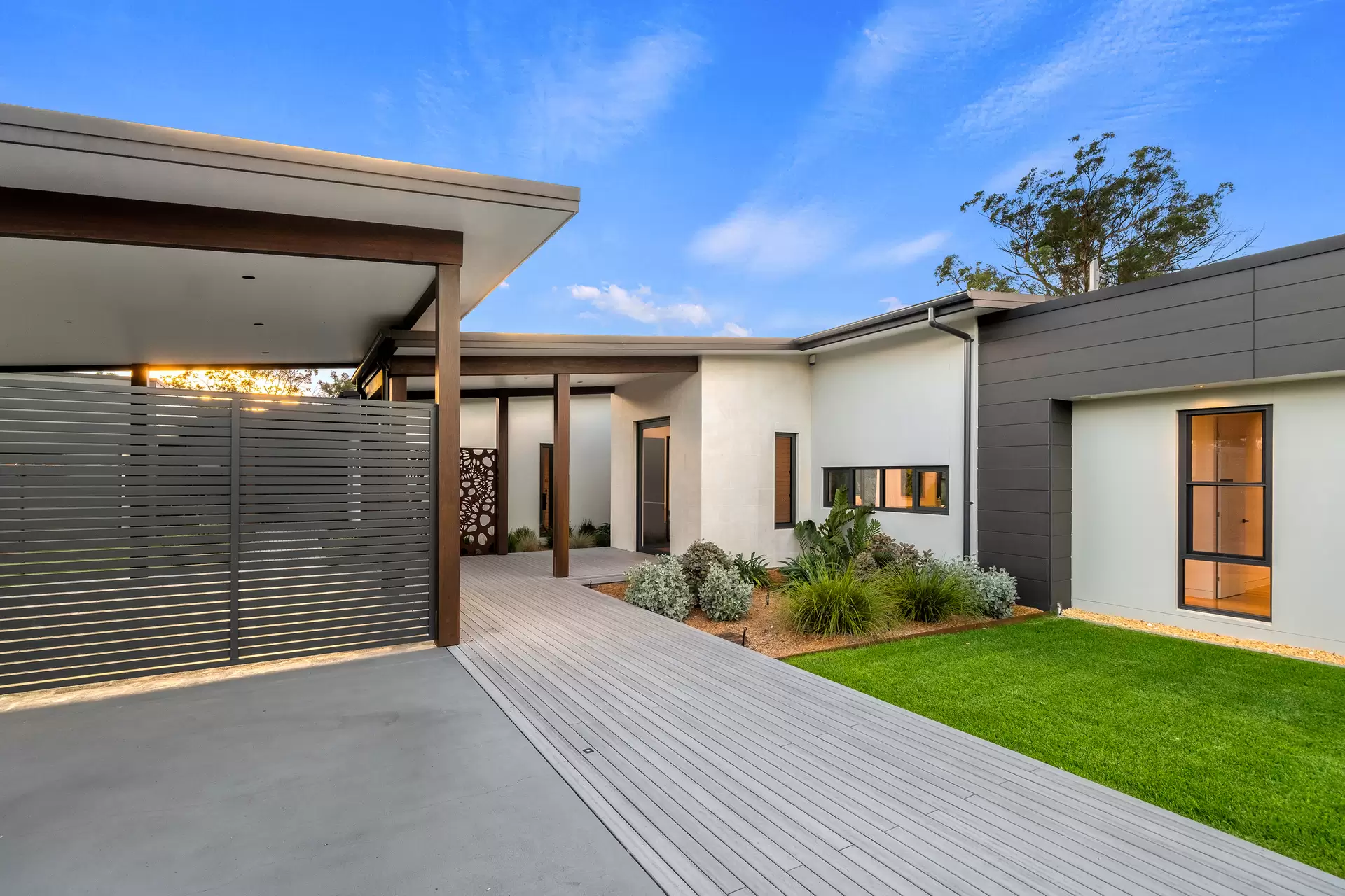 10 Moss Ridge, Sackville North For Sale by Cutcliffe Properties - image 1