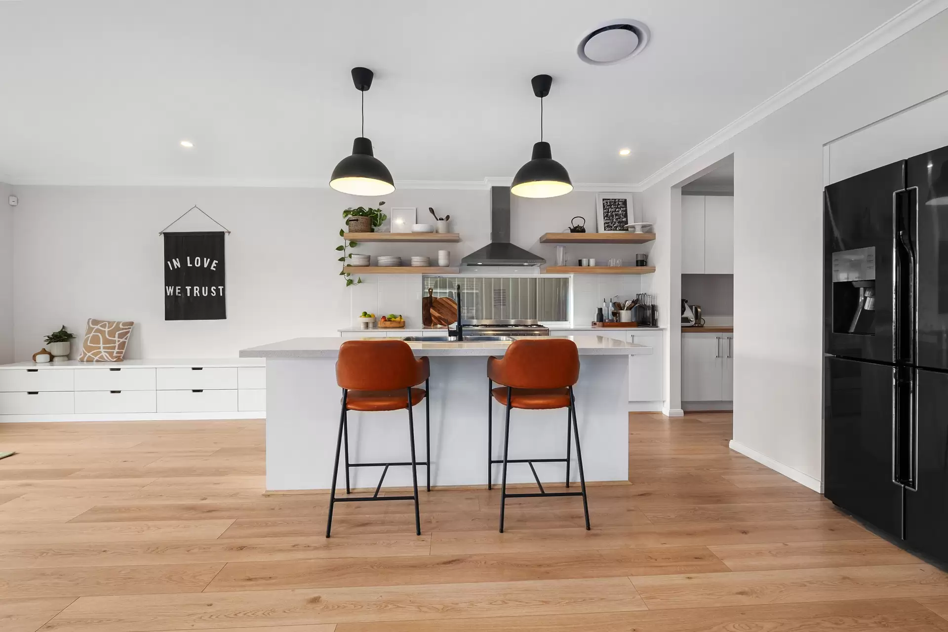 8 Arches Avenue, Box Hill Auction by Cutcliffe Properties - image 1