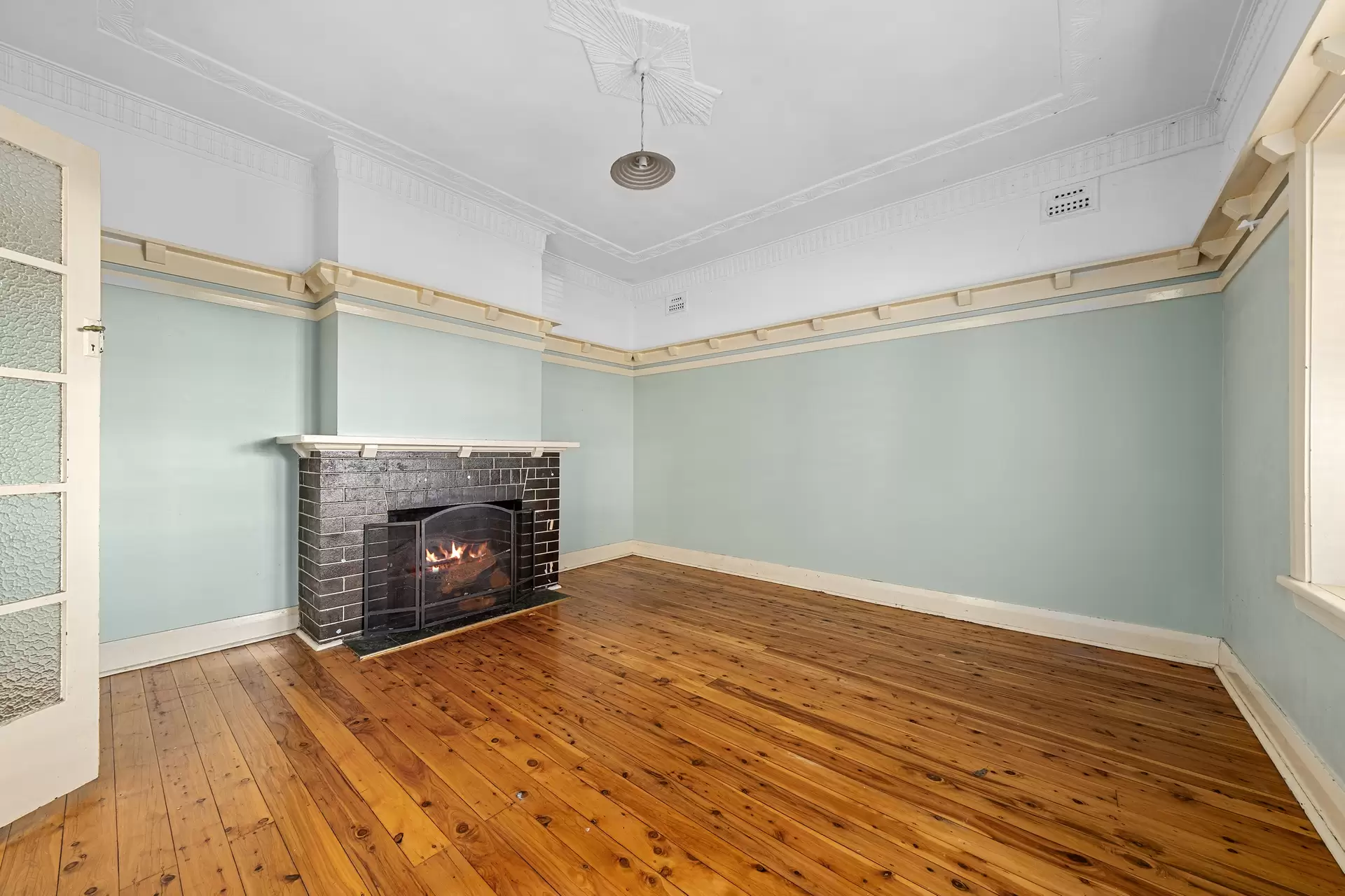 102 Francis Street, Richmond Auction by Cutcliffe Properties - image 1