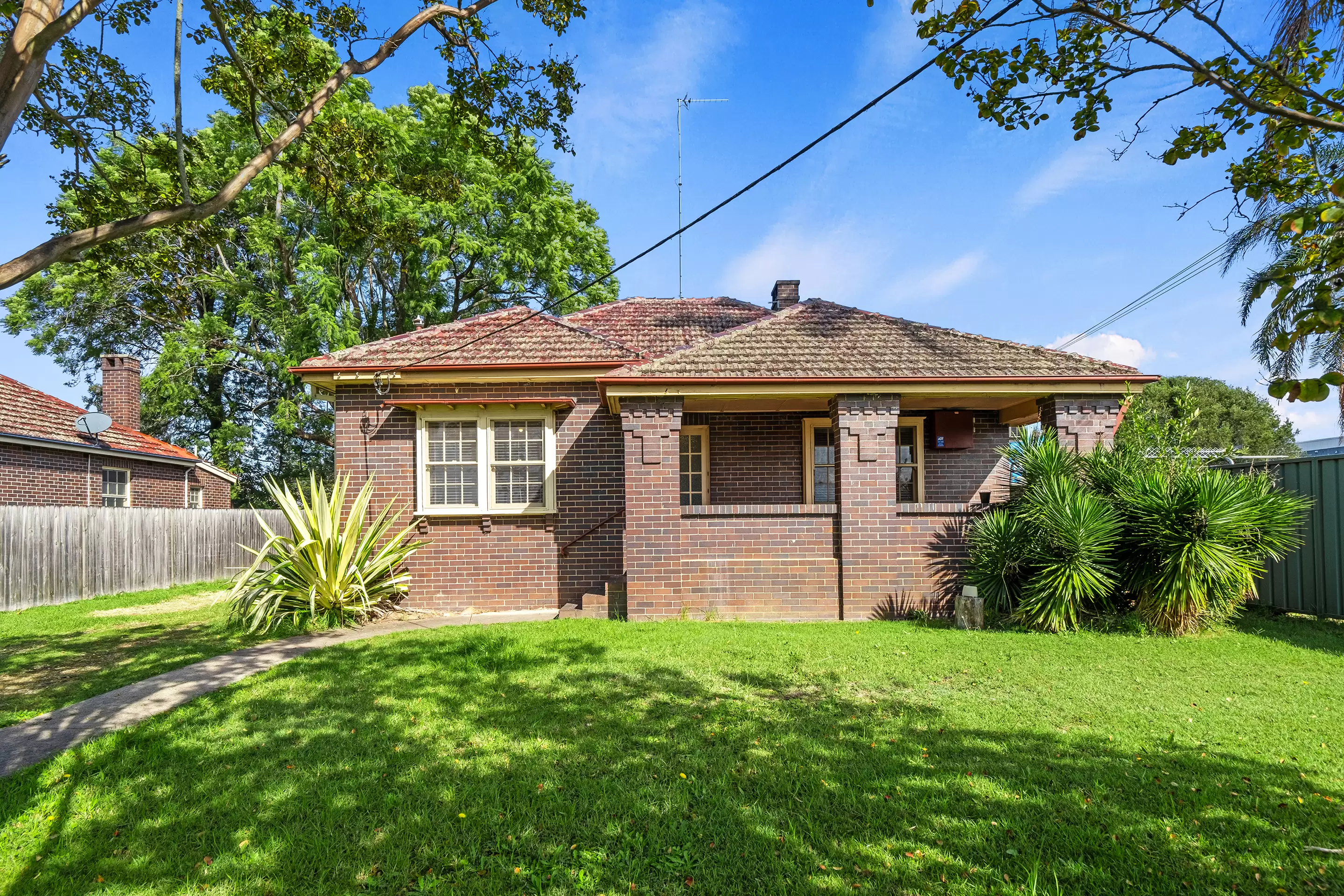 102 Francis Street, Richmond Auction by Cutcliffe Properties - image 2