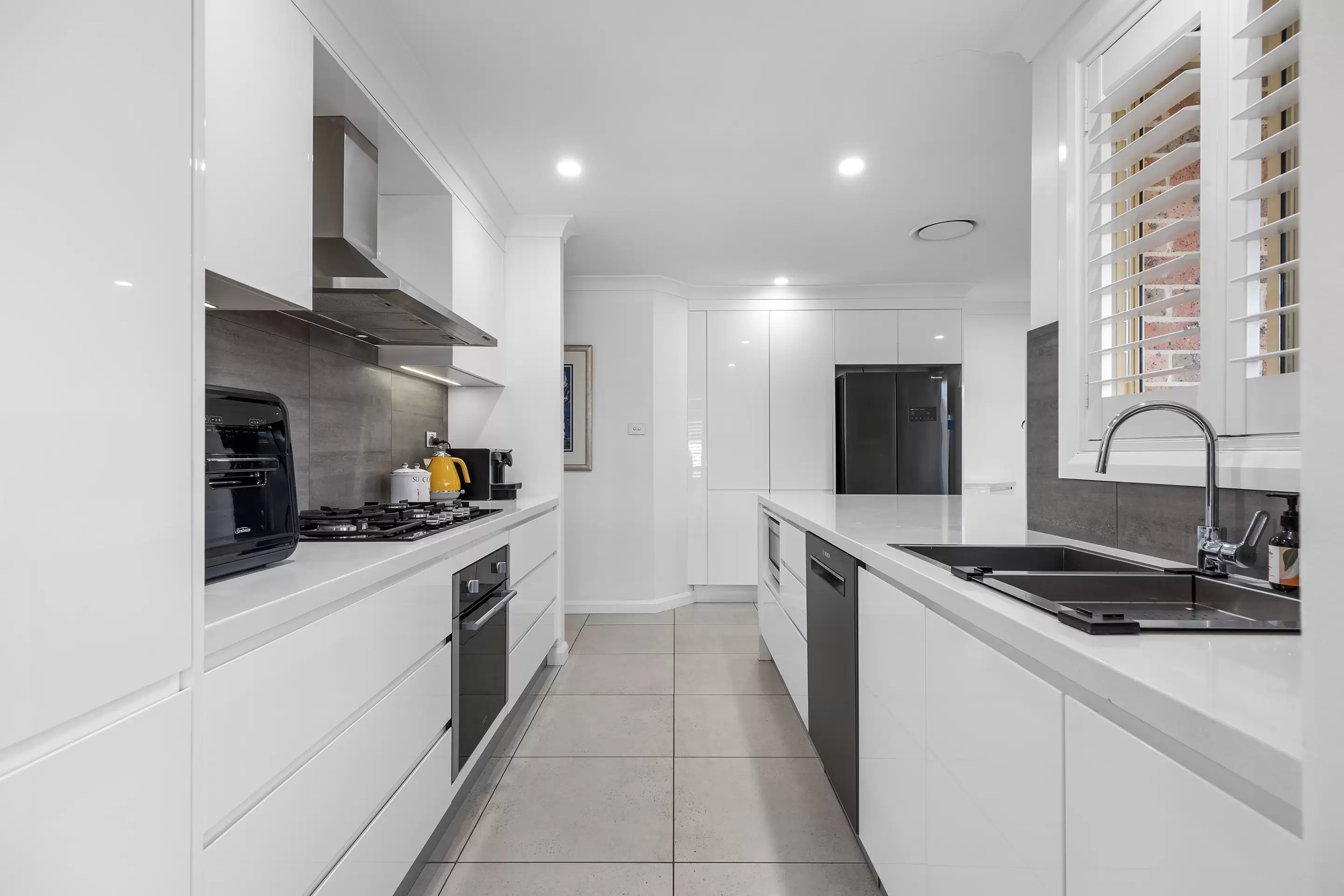 11 Wolseley Road, McGraths Hill For Sale by Cutcliffe Properties - image 5