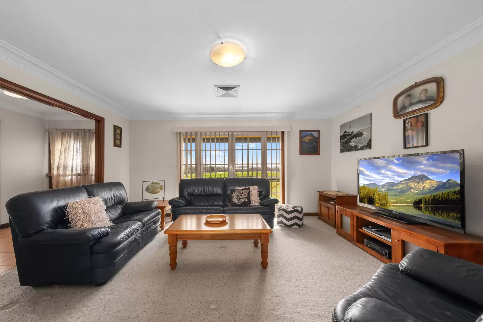 1316 Windsor Road, Grantham Farm Auction by Cutcliffe Properties - image 7