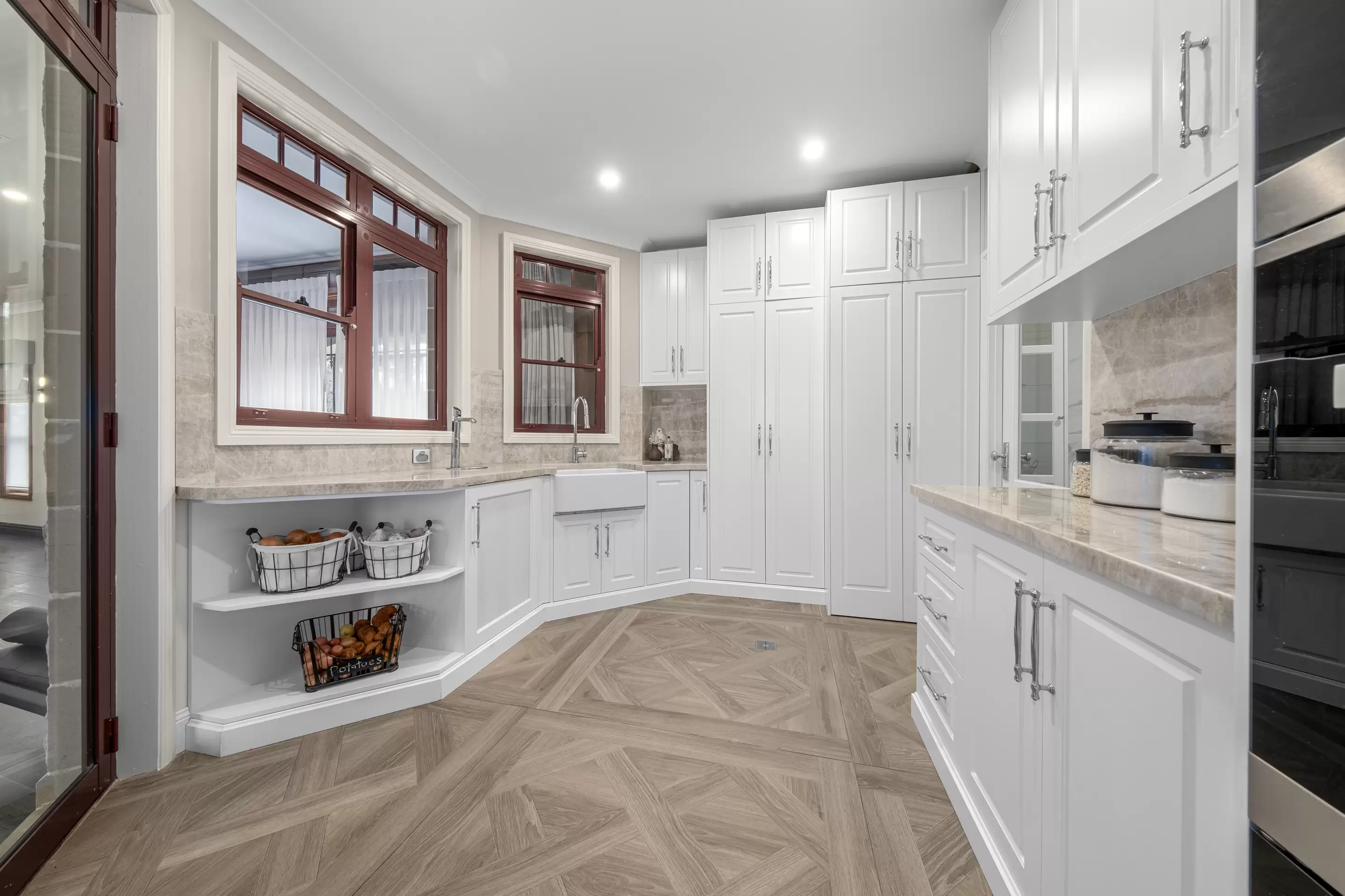 708 East Kurrajong Road, East Kurrajong For Sale by Cutcliffe Properties - image 2