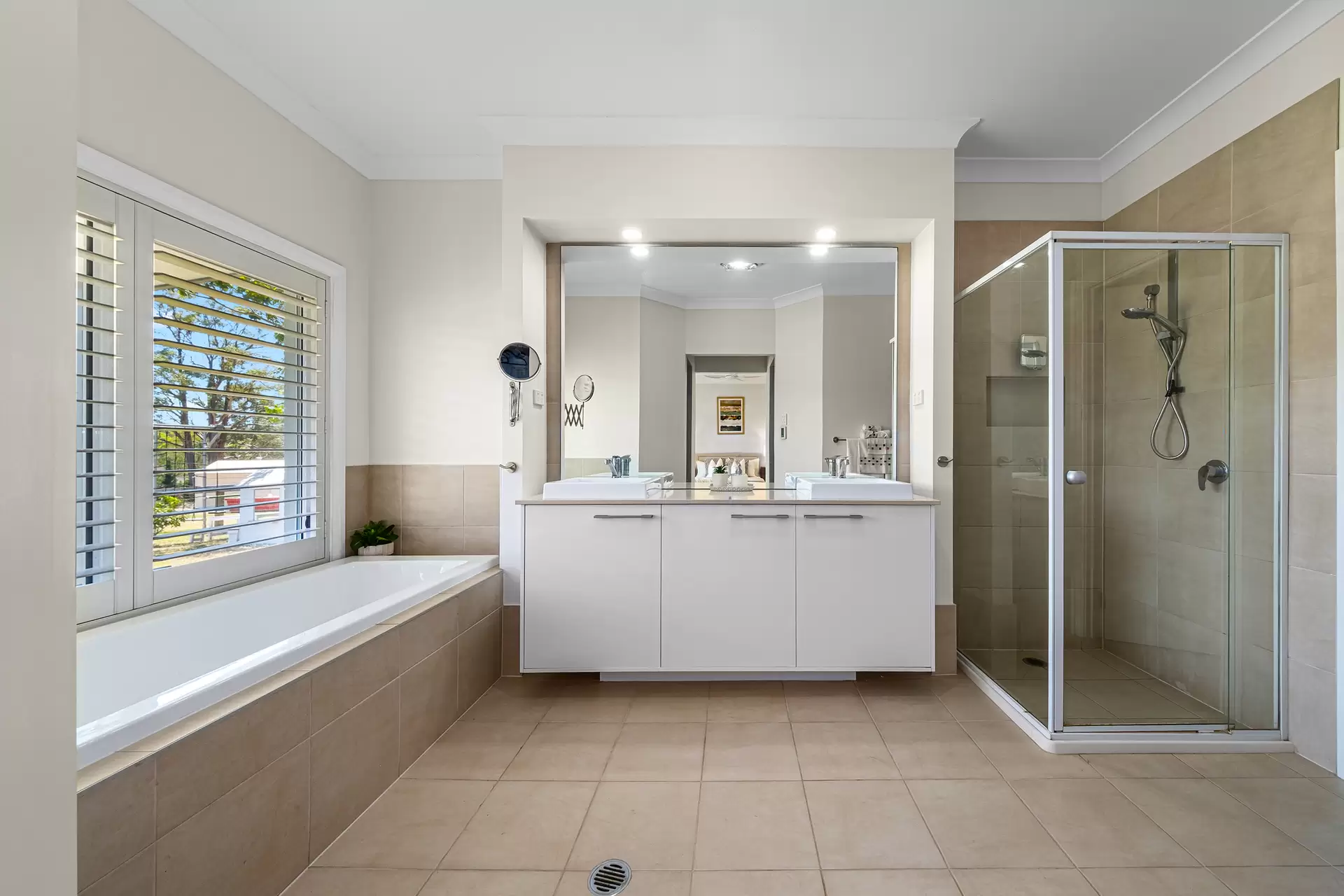 357 East Kurrajong Road, East Kurrajong Sold by Cutcliffe Properties - image 1