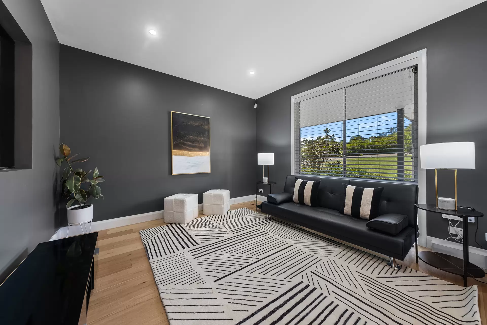 357 East Kurrajong Road, East Kurrajong Sold by Cutcliffe Properties - image 1