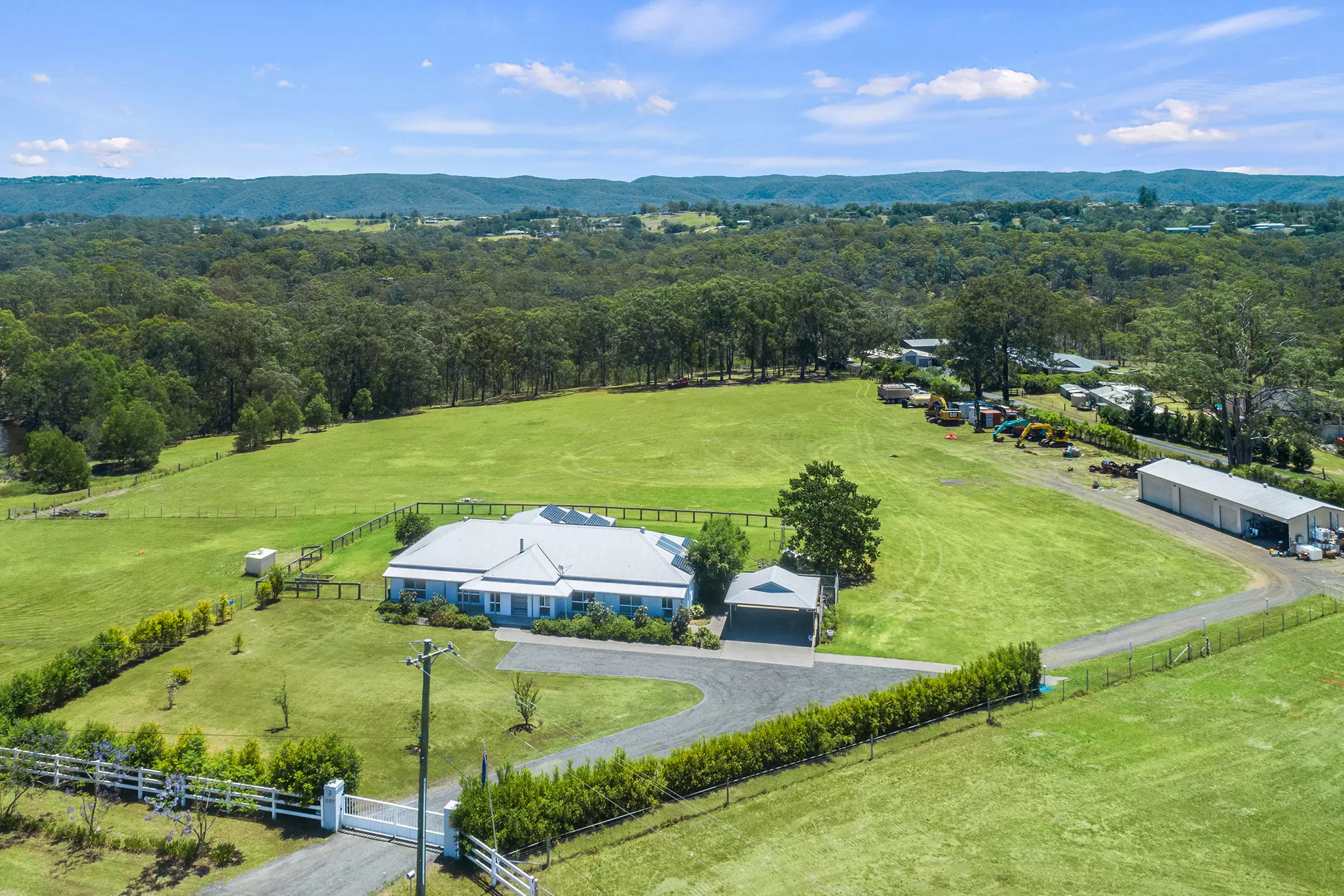 357 East Kurrajong Road, East Kurrajong Sold by Cutcliffe Properties - image 1