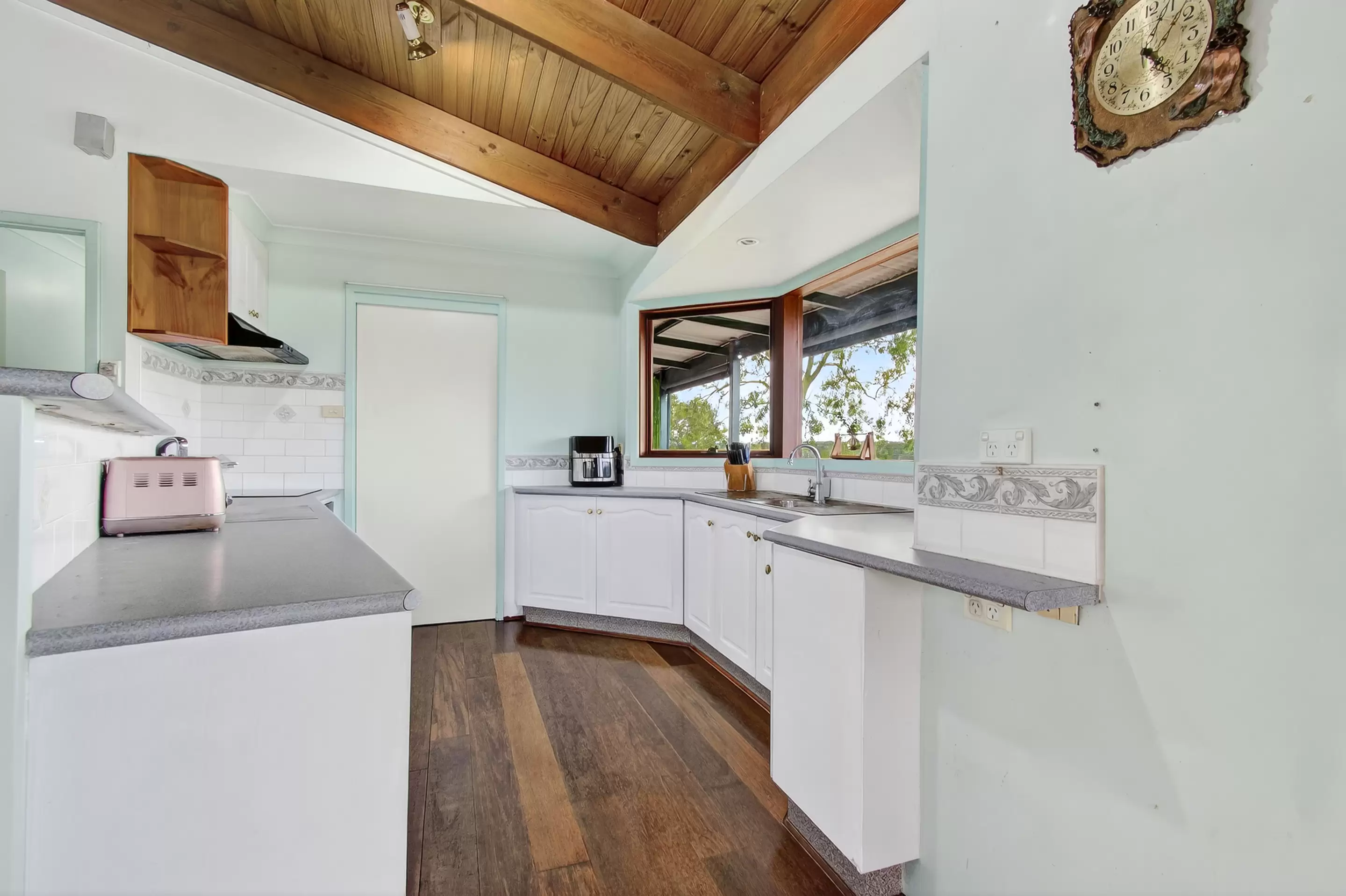 181 Cox Street, South Windsor For Sale by Cutcliffe Properties - image 6